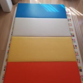 アップリカ ユラリズムオートDX、プレイマット、椅子