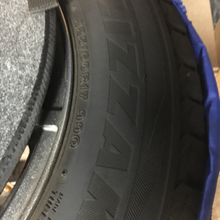 値下げしました スタッドレスタイヤ 4本セット ブリザックDMV2  225/60/r17