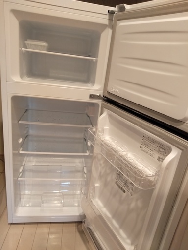 2018年式　冷凍冷蔵庫