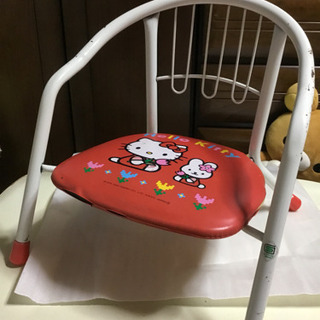 再受付中  キティちゃんの子ども椅子
