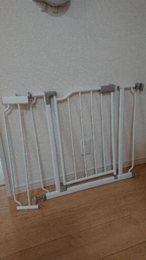 ベビーゲート