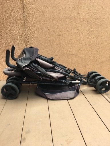 2人乗り　縦型ベビーカー　折り畳み式