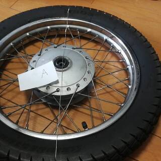 【ヤフオクにて取引完了】HONDA・リトルカブ５０・AA01・C50　14インチホイール前後セット（中古品）