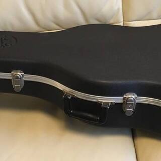 手渡し限定・マーチン純正　ハードケース　★　ドレッドノート対応 手渡し限定・マーチン純正 ハードケース ☆ ドレッドノート対応