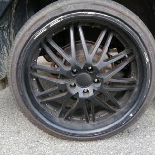 C25 225/35/20 セレナ装着の20インチアルミホイール、2018タイヤはバリ山