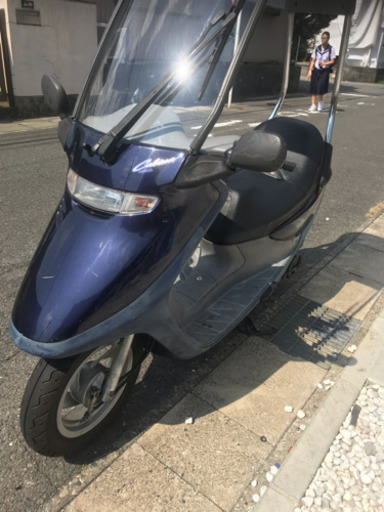 必見！  屋根つき原付バイク   HONDAキャビーナ(オートスタンド)