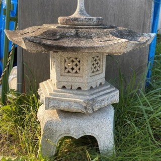 10/26石灯篭 御影石 庭 オブジェ 高さ86cm