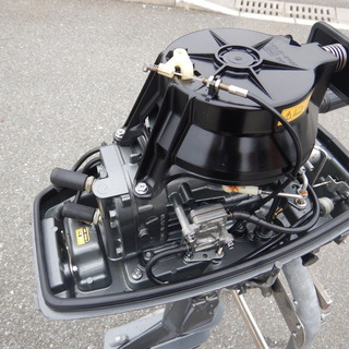 ☆中古品 スズキDT5 00502S 5馬力 2サイクルエンジン 小型船舶用船外