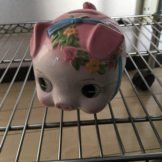 豚の貯金箱 