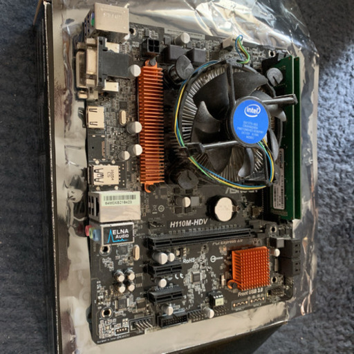 AsRockマザーボードH110M-HDViインテルPentiumG4400メモリ4ギガ2枚