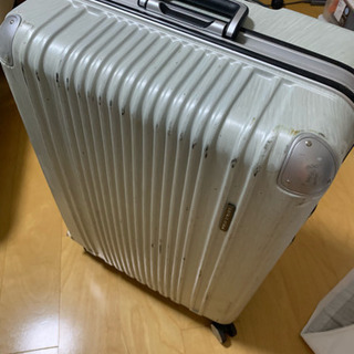 無料 大型スーツケース