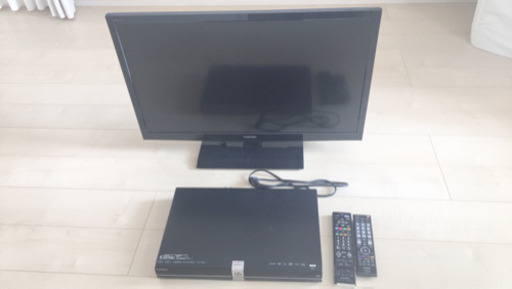 TOSHIBAレグザ32型 \u0026 MITSUBISHIブルーレイディスクレコーダー 計2点