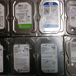 SATA3.5インチ250GB内蔵HDDを1000台以上！(1台あたり50円？)