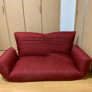 ニトリ 可愛い二人掛け赤色ソファー