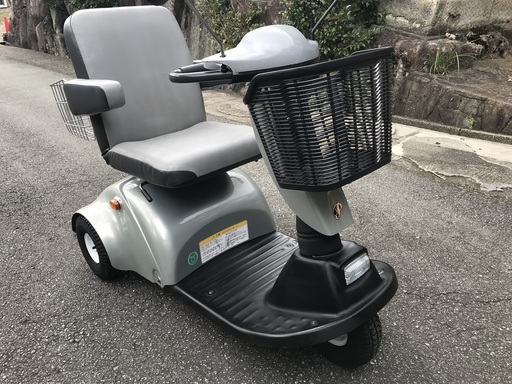 ☆ 絶賛受付中!! 電動車いす。セニアカー・シニアカー!!!配達無料