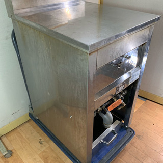 業務用 ウォーターフライヤー クリーンフライヤー 25l 都市ガス用 St 40 リサイクルイッチー 新金岡のキッチン家電 その他 の中古あげます 譲ります ジモティーで不用品の処分