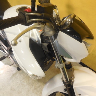 最終売り切り!  SUZUKI GSR250 白　 現状中古車！　 即渡し可  全車大幅値下げ エンジン始動OK 消費者還元事業対象店舗　在庫入替一掃
