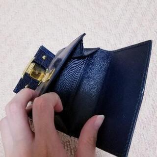 美品サルバトーレフェラガモ 二つ折り財布(Salvatore Ferragamo