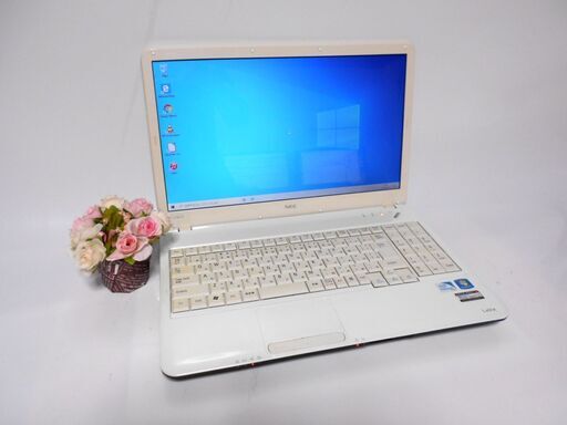 ノートパソコン譲ります。即使える最速SSD使用/Win10/DVD作成/Office無線