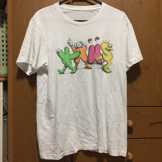 カウズ ユニクロ コラボ Tシャツ