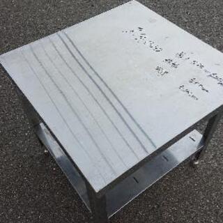 中古品  厨房用作業台(コンロ台)お売りします。