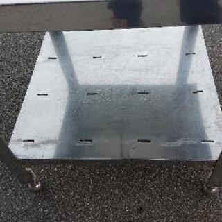 中古品  厨房用作業台(コンロ台)お売りします。