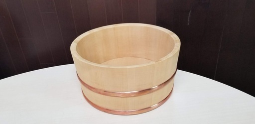 ◆ 木製【風呂桶】直径約23cm 高さ約11.5cm 未使用品 レトロ感 日本の風呂 銭湯気分 ◆