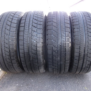 スタッドレスタイヤ　ブリジストン VRX　205/65Rー15