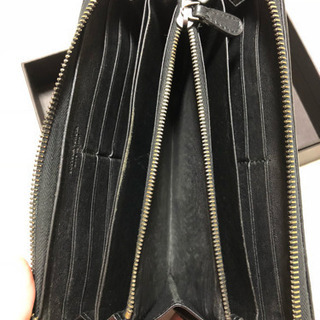 ボッテガ  ラウンドファスナー黒  美品