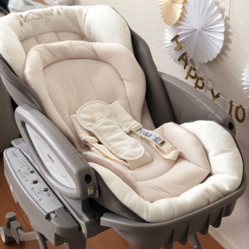 即決 使用5ヶ月 やすかっ 美品 combi ネムリラオートスウィング 手洗い済み 