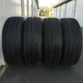 スタッドレスタイヤ　ブリジストン VRX　205/65Rー15