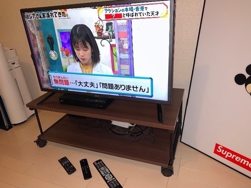 テレビ、ブルーレイプレイヤー、その他セット