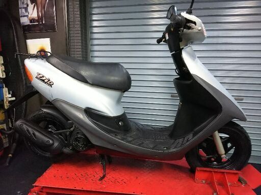 東京都板橋区より　AF35　ライブディオ 　シルバー　ディスクブレーキ整備済みでそのまま乗れます　原付き　原チャリ　50cc　スクーター