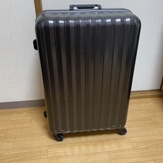 【値引】中型スーツケース 3辺合計144センチ 容量70リットル...