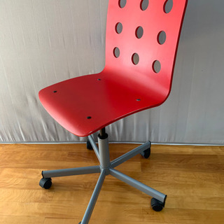 IKEA産の木製の椅子コロコロ付き