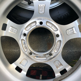 b*r様 【美品】YOKOHAMA スタッドレス 16インチ 175/80R16 175/80R16 スタッドレス 美品 16インチ ジムニー jb23