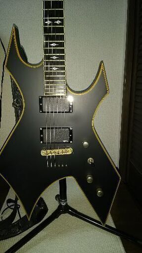 高級ギターが４万円！HRやメタルに最適！変形ギター！