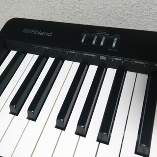 電子ピアノ Roland FP-10