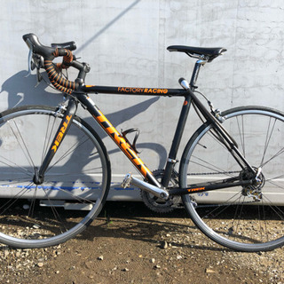 TREK ロードバイク カーボン アルミ 艶無しブラック×オレンジ
