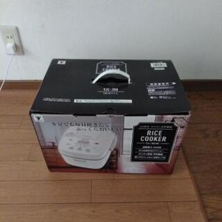 【取引中、新品】YAMAZEN炊飯器 YJC-300(ホワイト)
