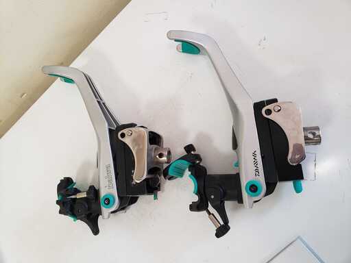 DAIWA社製 ボートパワーホルダー速攻（シルバー）2個セット 楽天市場 