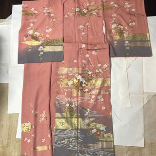 着物、帯、肌襦袢セットで1万円でお譲りします。