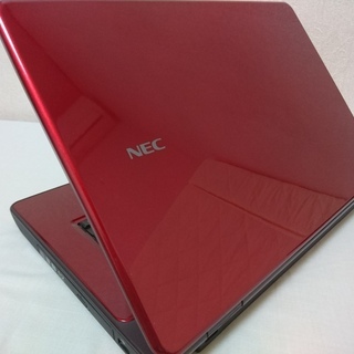 取引中】 大画面・ブルーレイ搭載 綺麗なレッド NEC Lavie Windows10
