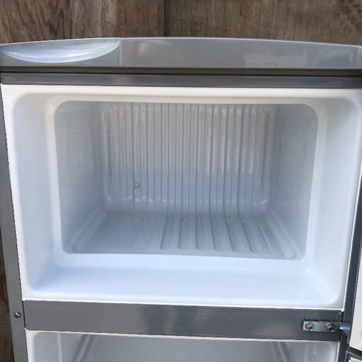 【配送無料】一人暮らしに最適サイズ 109L 冷蔵庫 SANYO