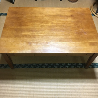 再出品！木製のテーブル