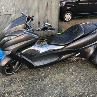 マジェスティトライク 200CC