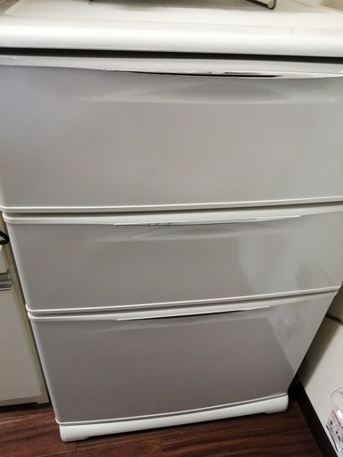 AQUA アクア 冷蔵庫 冷凍庫 ３段 保証あり