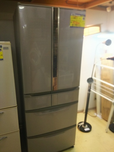 （値下げしました）日立　6ドア冷蔵庫517L　2013年製　高く買取るゾウ中間店