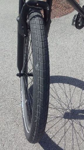 太めタイヤのマウンテンバイク風の中古自転車