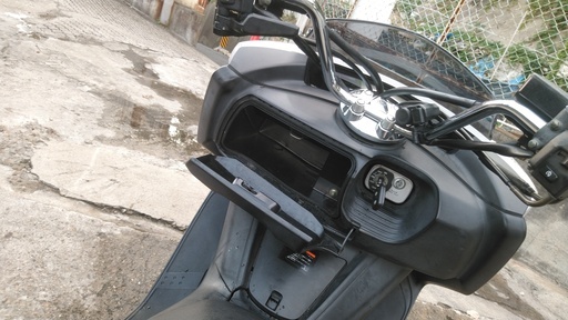 ☆☆ヤマハマグザム　SG17J　紫　小傷多い　ブレーキパット前後新品 ヤマハマグザム SG17J 紫 小傷多い ブレーキパット前後新品